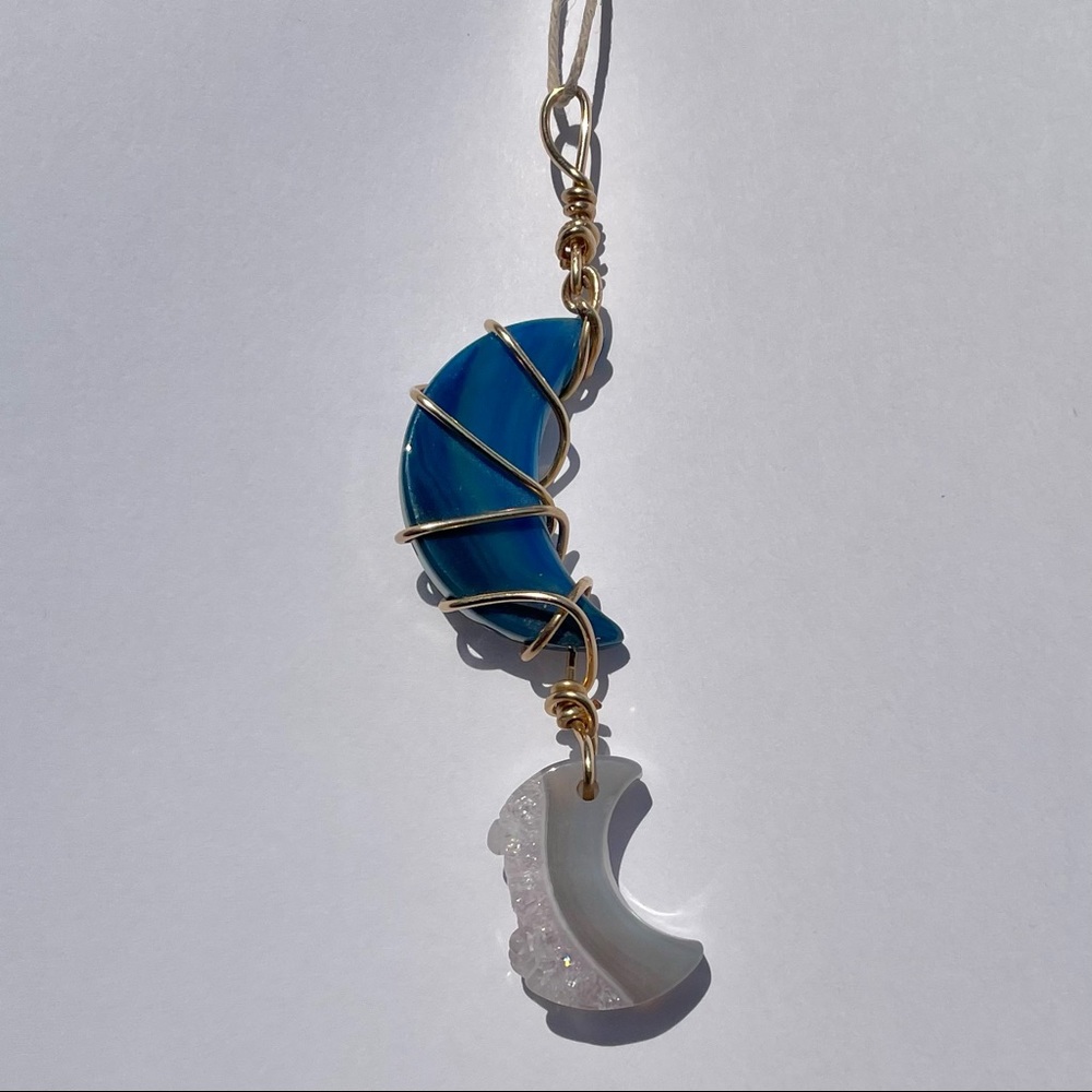 ✨ Healing Moon Charm 🌙 chakras celestial crystals - Picture 2 of 10